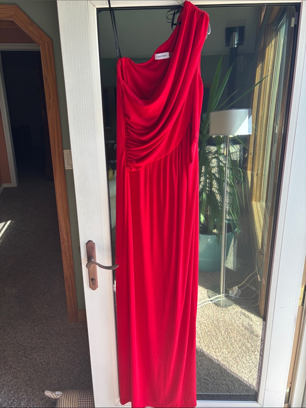 Calvin Klein One-Shoulder Red Draped Gown